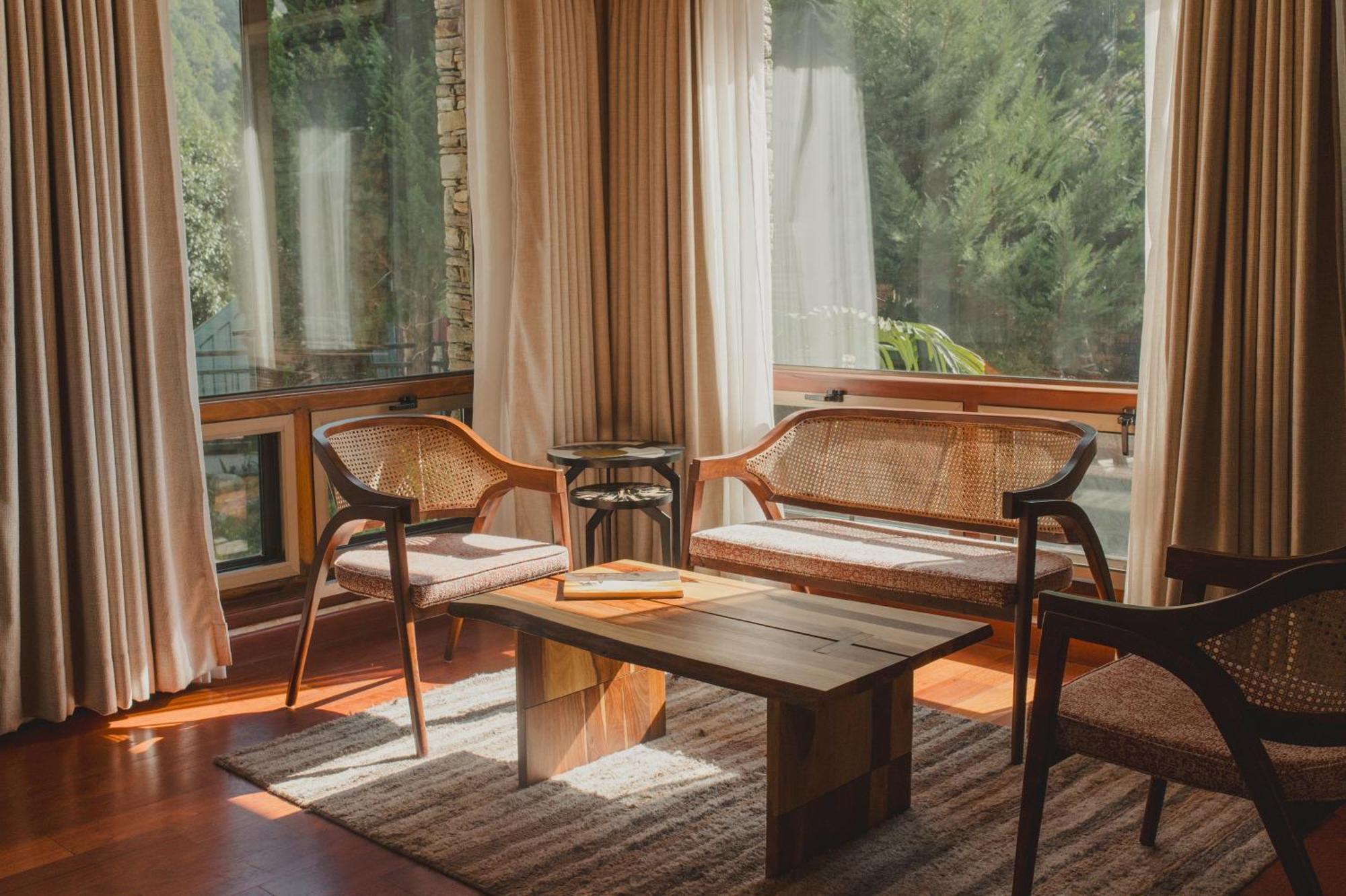 Brij Atmanya Bhowali, Nainital, A Luxury Mountain Escape Eksteriør billede