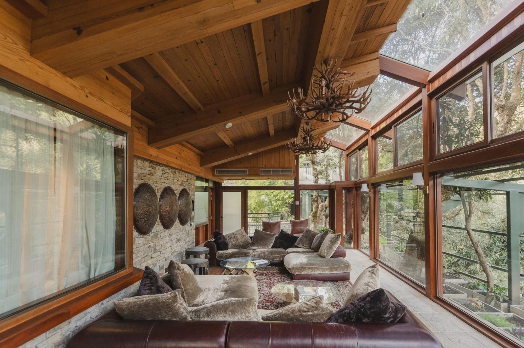 Brij Atmanya Bhowali, Nainital, A Luxury Mountain Escape Eksteriør billede