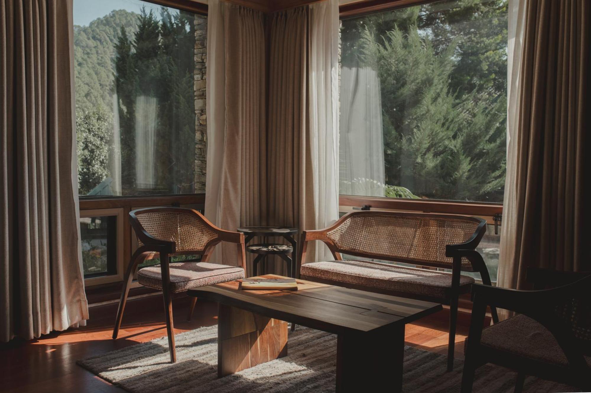 Brij Atmanya Bhowali, Nainital, A Luxury Mountain Escape Eksteriør billede
